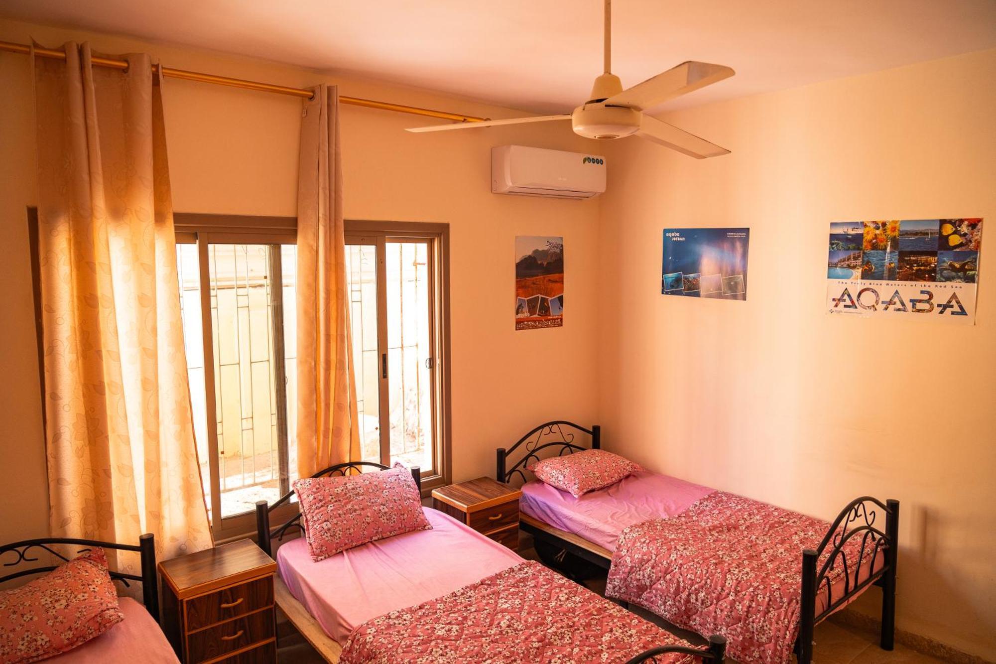 A Pousada Extra Traveller Aqaba Exterior foto